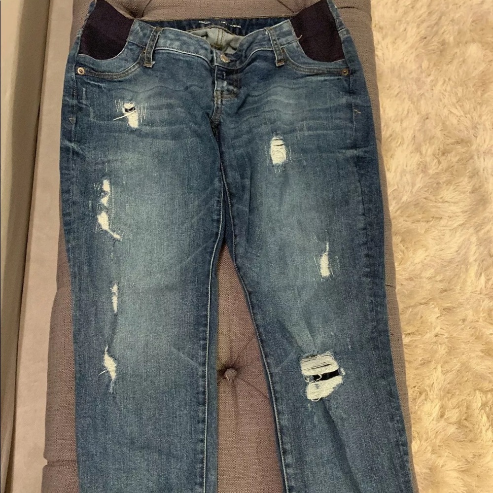 ⭐️SOLD⭐️Gap Maternity Jeans 28R Best Girlfriend